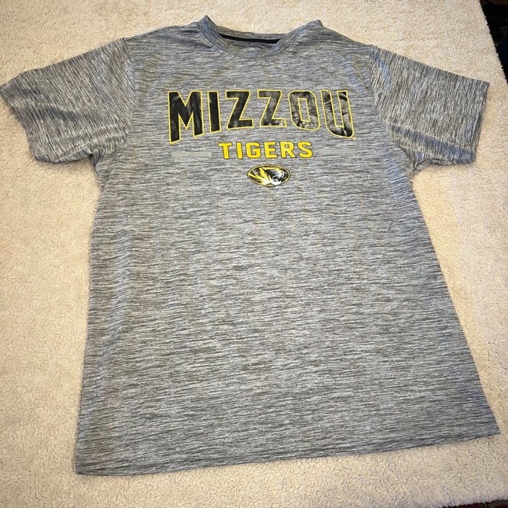 Mizzou Tigers T-Shirt Size Large